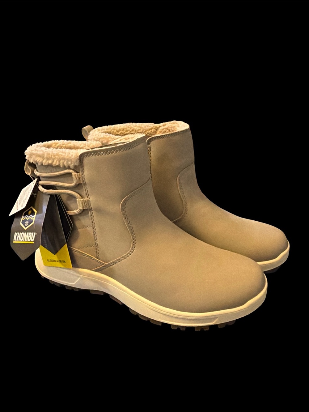 NWT Khombu Sarah Water Repellent Winter Boots Taupe - Size 8